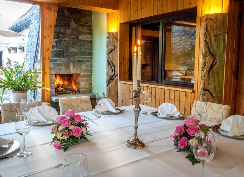 Dining room Photo