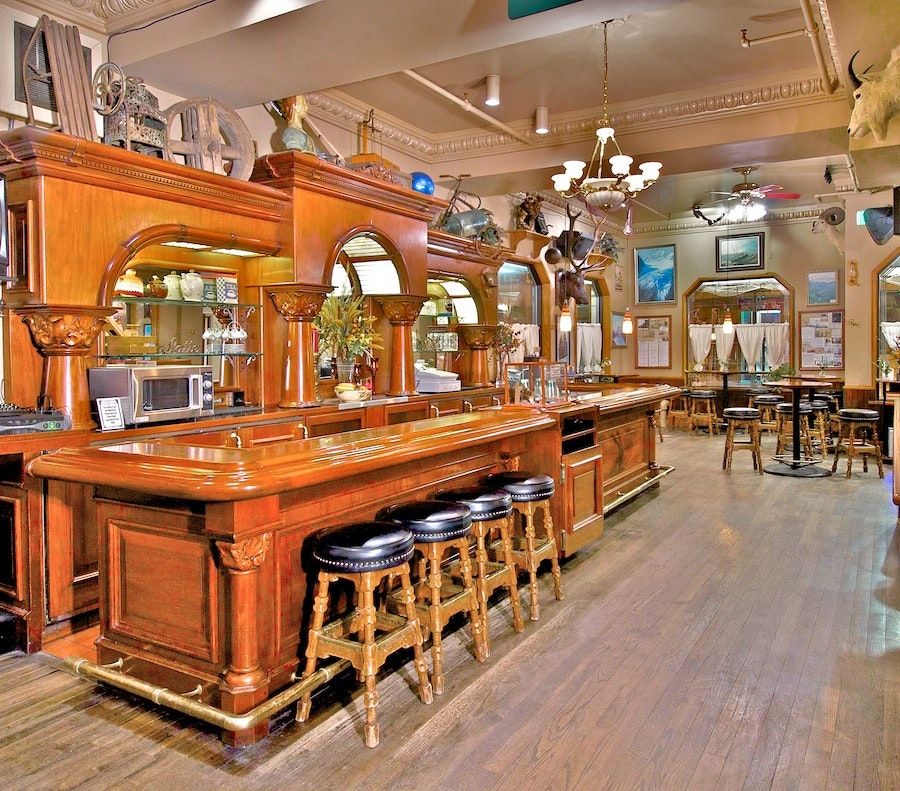 Bar