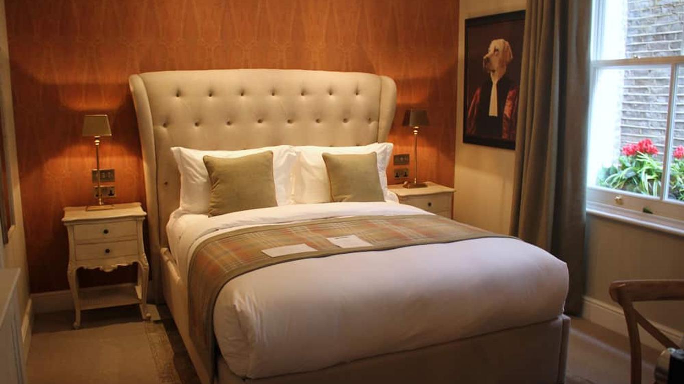The Hayden Pub & Rooms