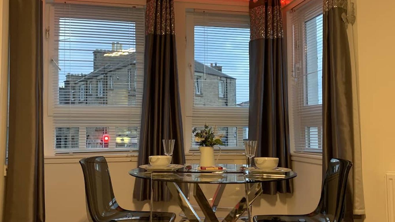 The Beach Apartment, near Outlander location