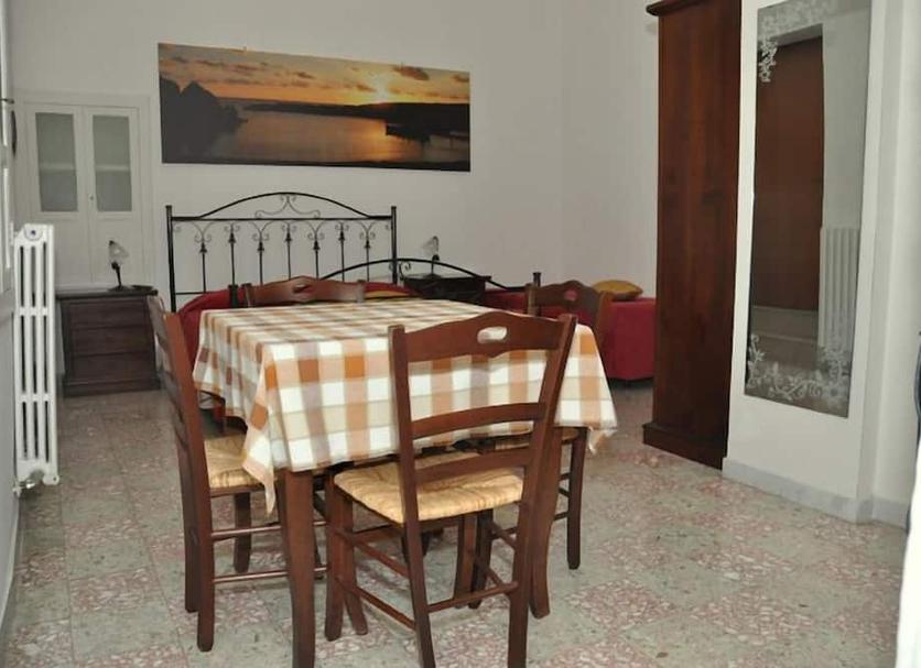 Dining room Photo