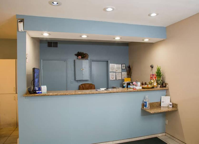 Front desk Photo