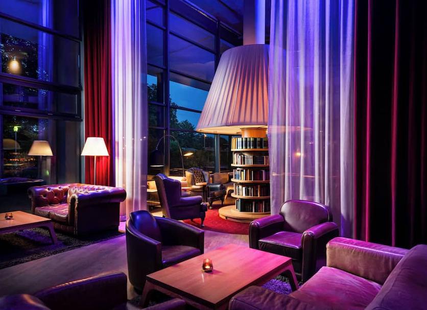 Lounge Photo