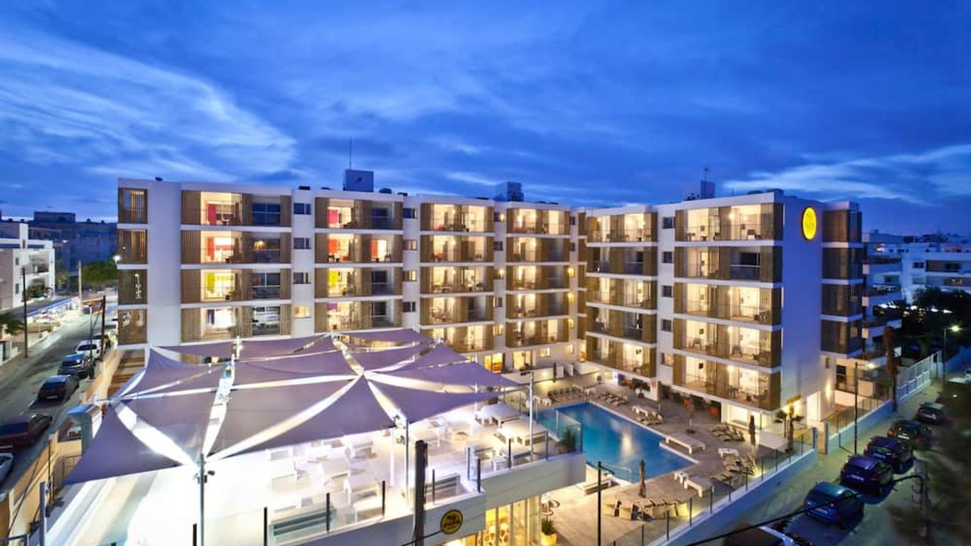 Ryans Ibiza Apartments - Only Adults