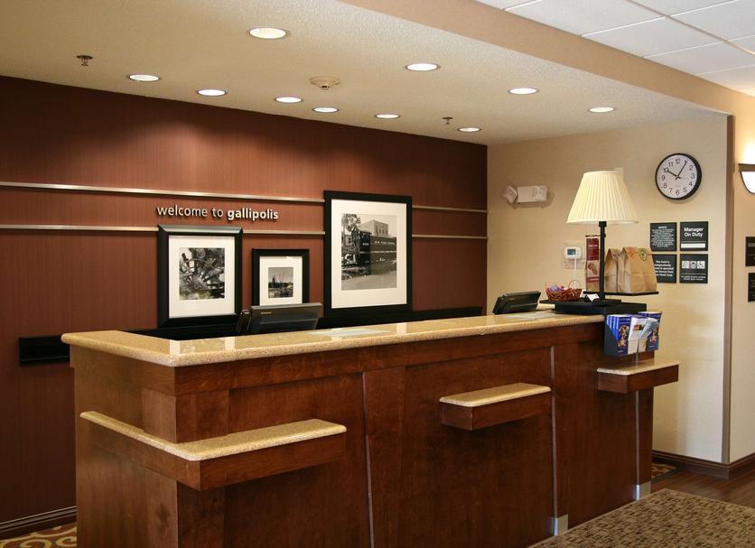 Front desk Photo