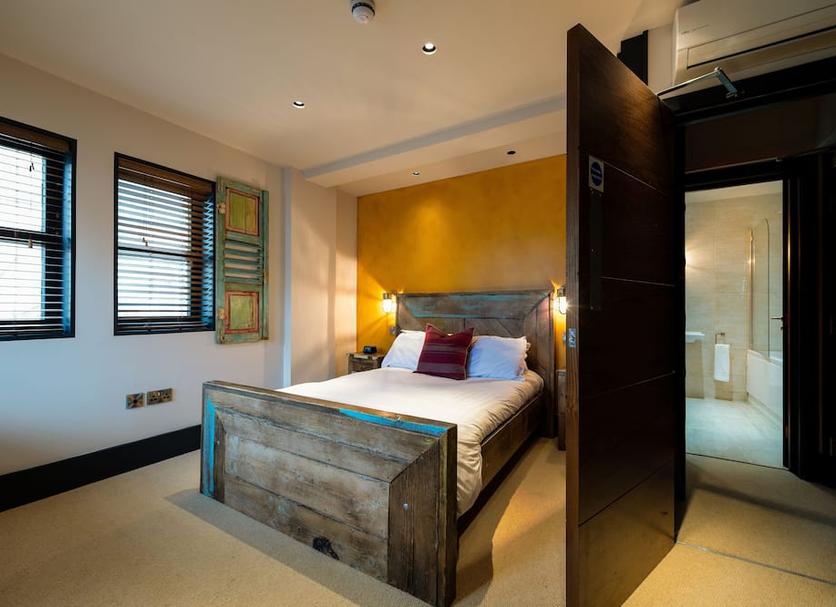 Bedroom Photo