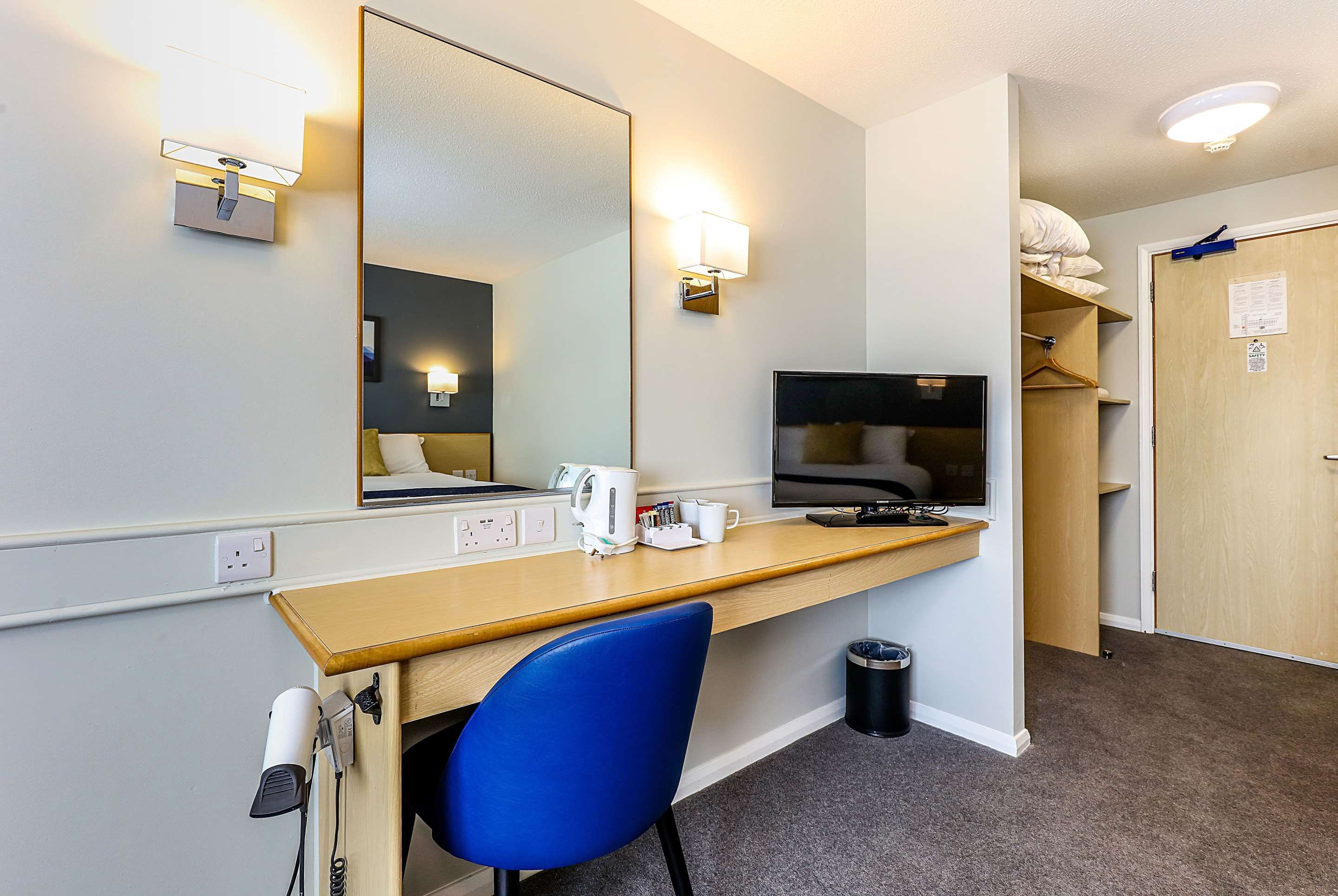 Room amenity