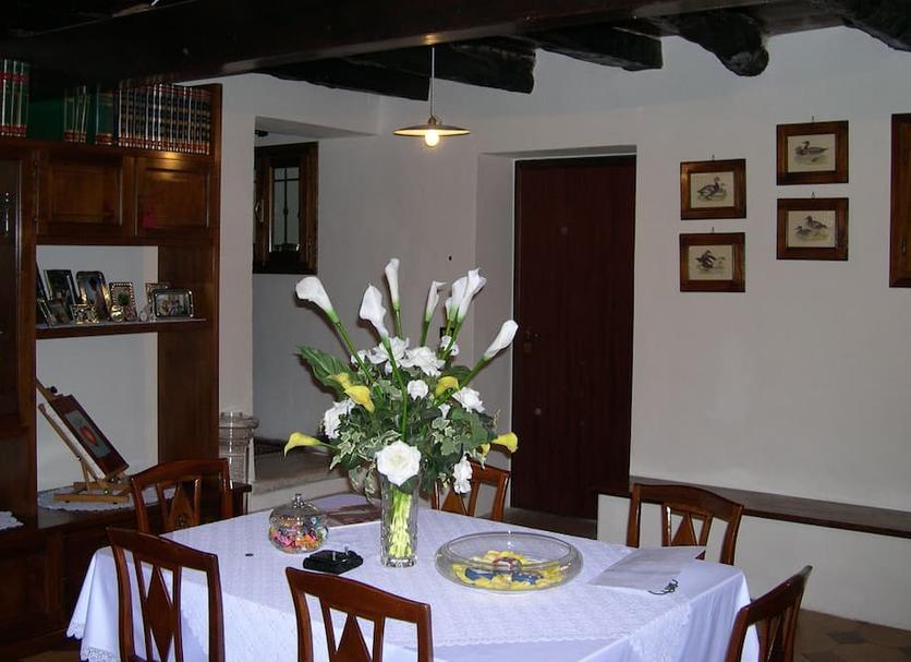 Dining room Photo