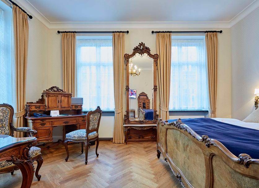 Bedroom Photo