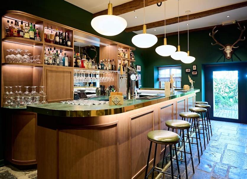 Bar Photo