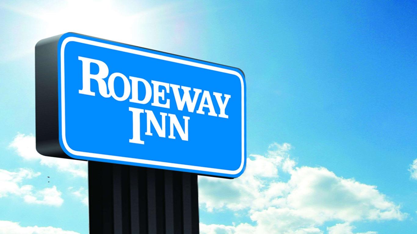 Rodeway Inn near Downtown Monterey