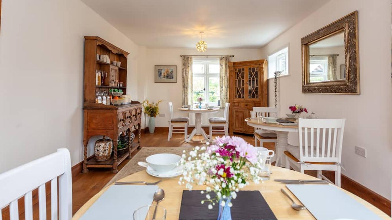 Avalon House B&B