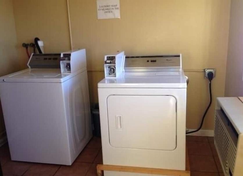Laundry facility Photo