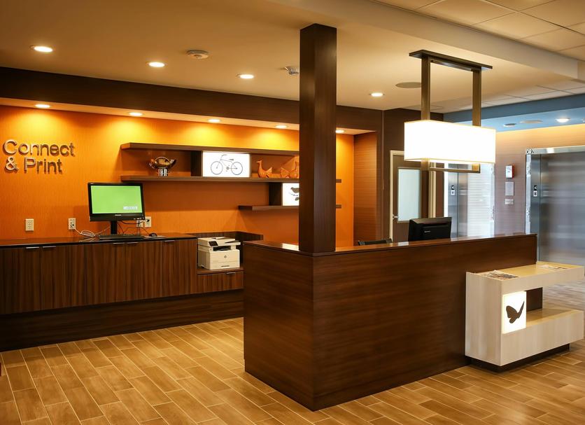 Front desk Photo