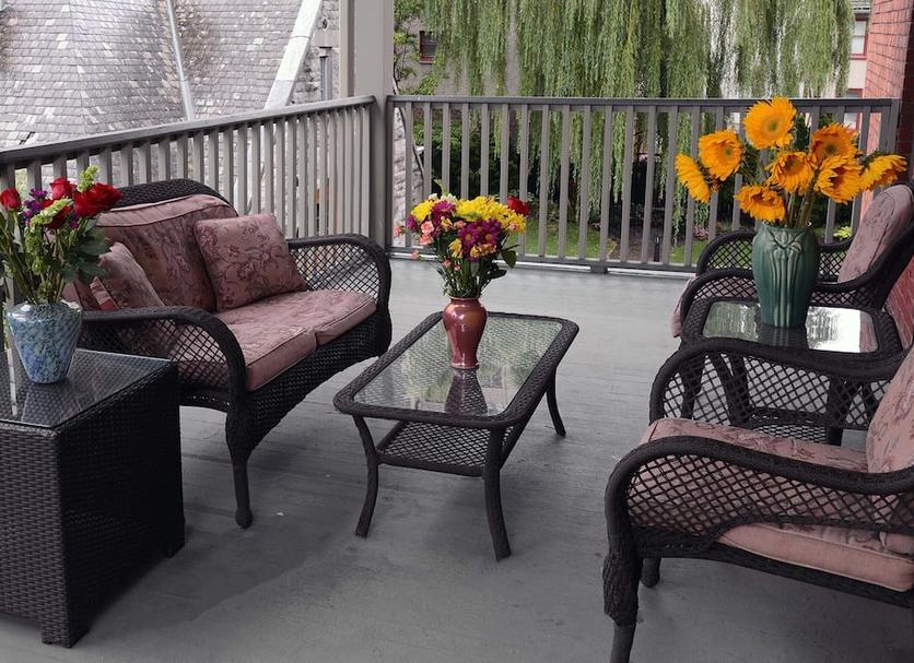 Balcony Photo