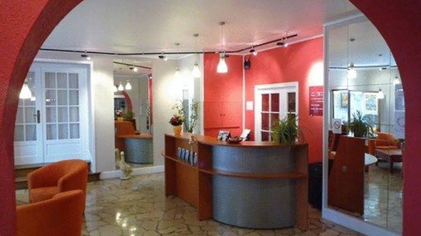 Nouvel Hotel