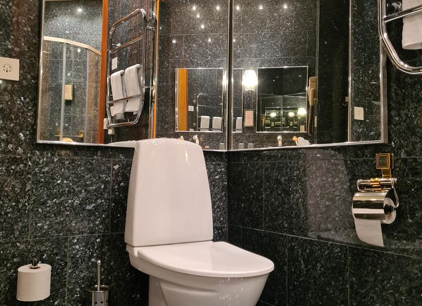 Bathroom Photo