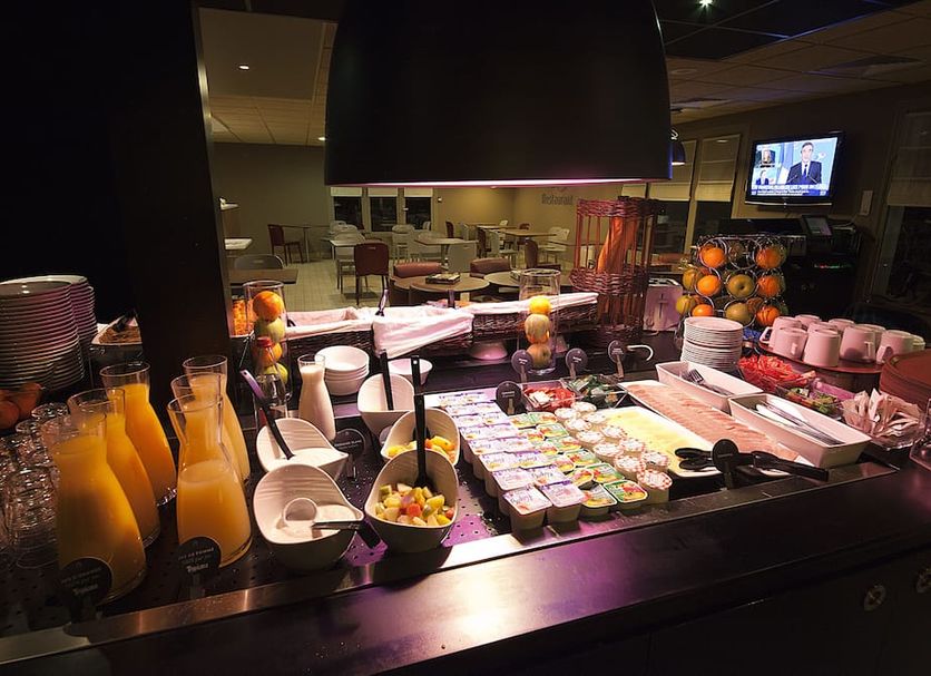 Buffet Photo