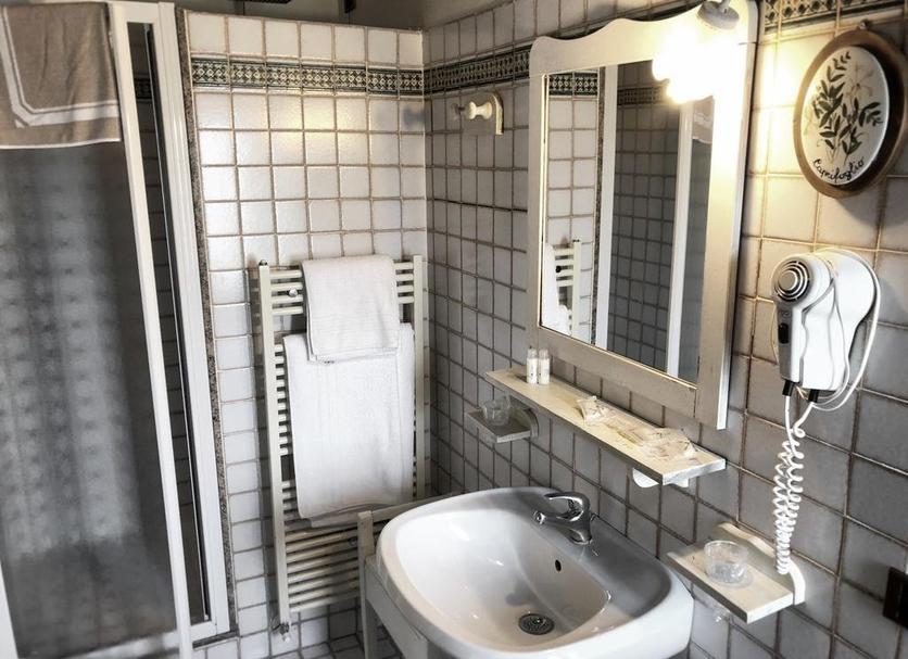 Bathroom Photo