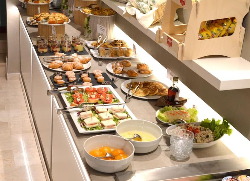 Buffet Photo
