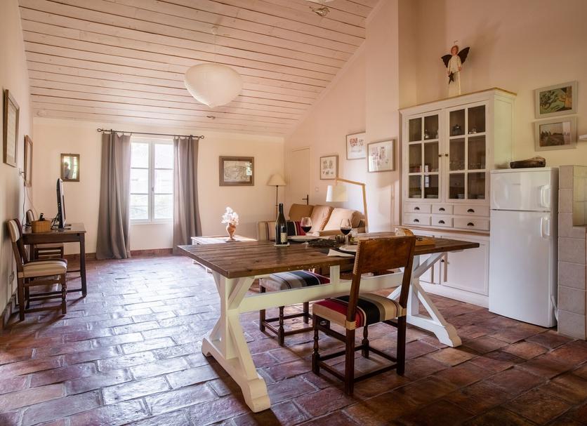 Dining room Photo
