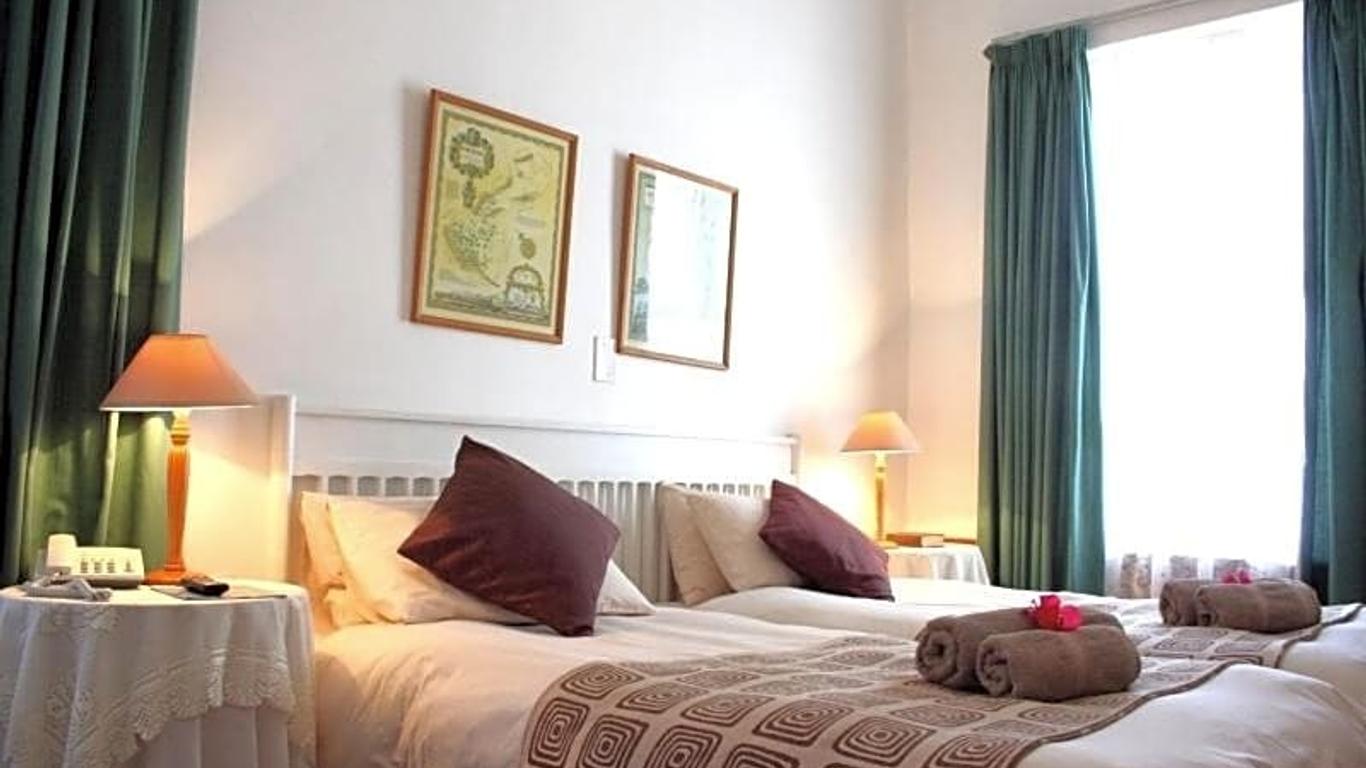 Albertinia Hotel