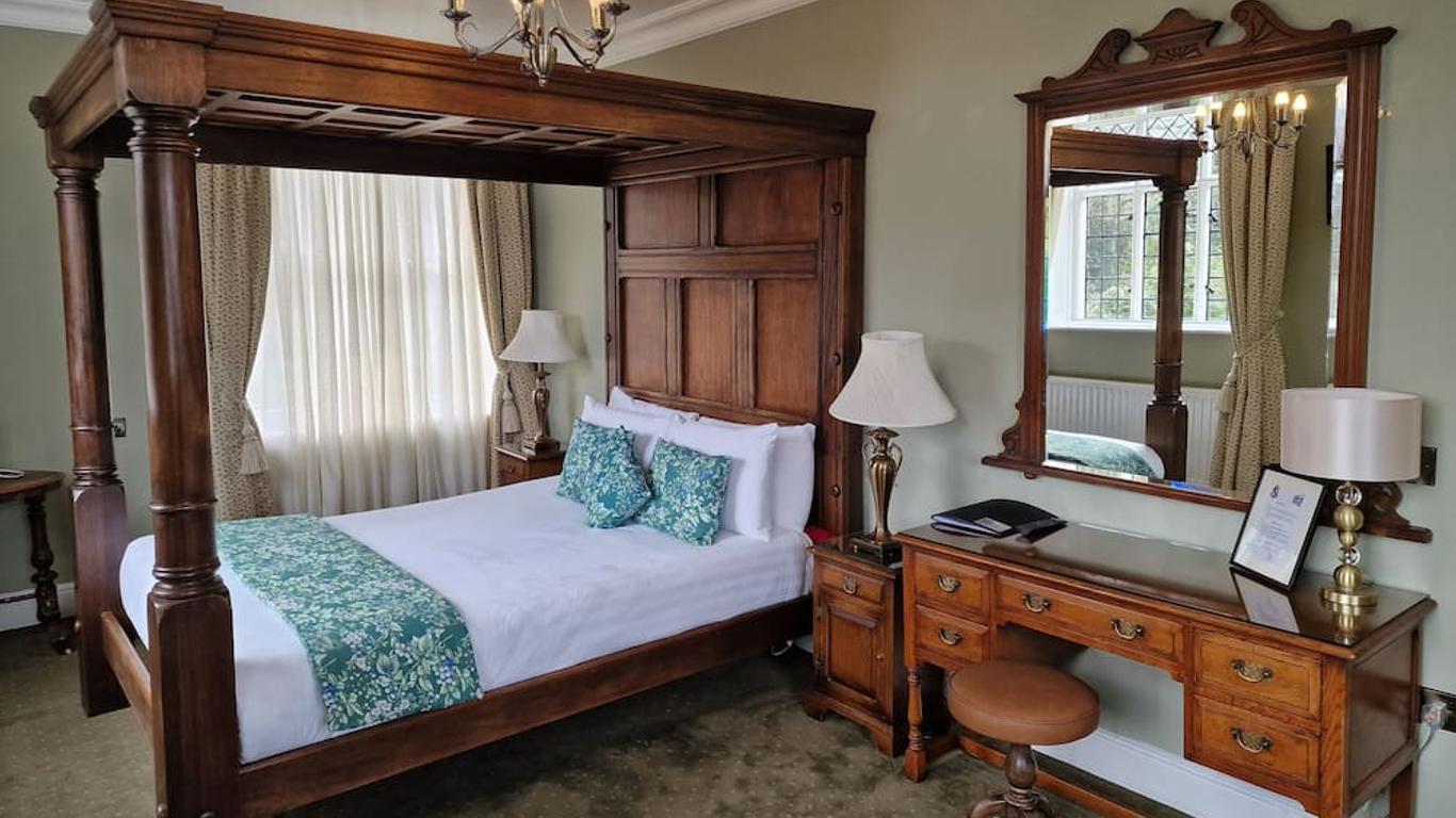 The Radnorshire Arms Hotel