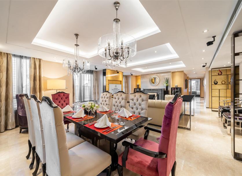 Dining room Photo