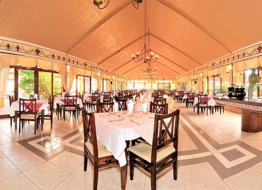Restaurant Photo