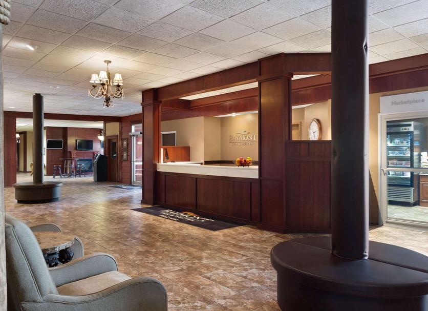 Front desk Photo