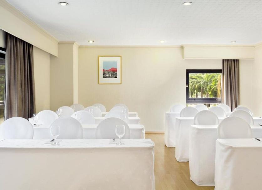 Conference room Photo