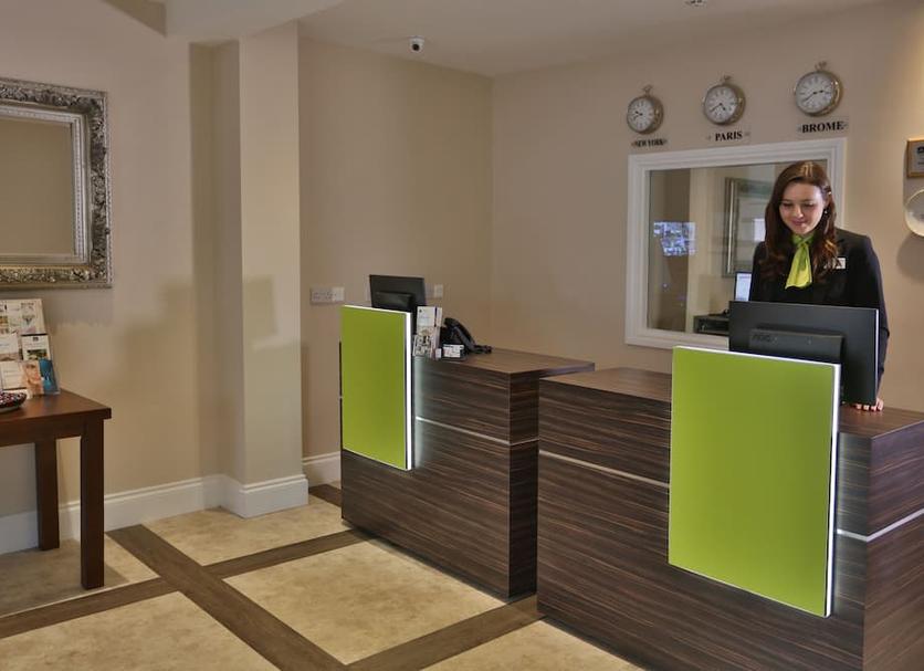 Front desk Photo