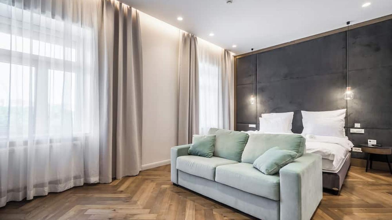 Budapest Eye- Boutique Suites, By Bqa