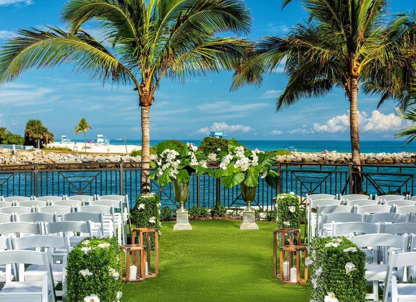 Banquet hall Photo