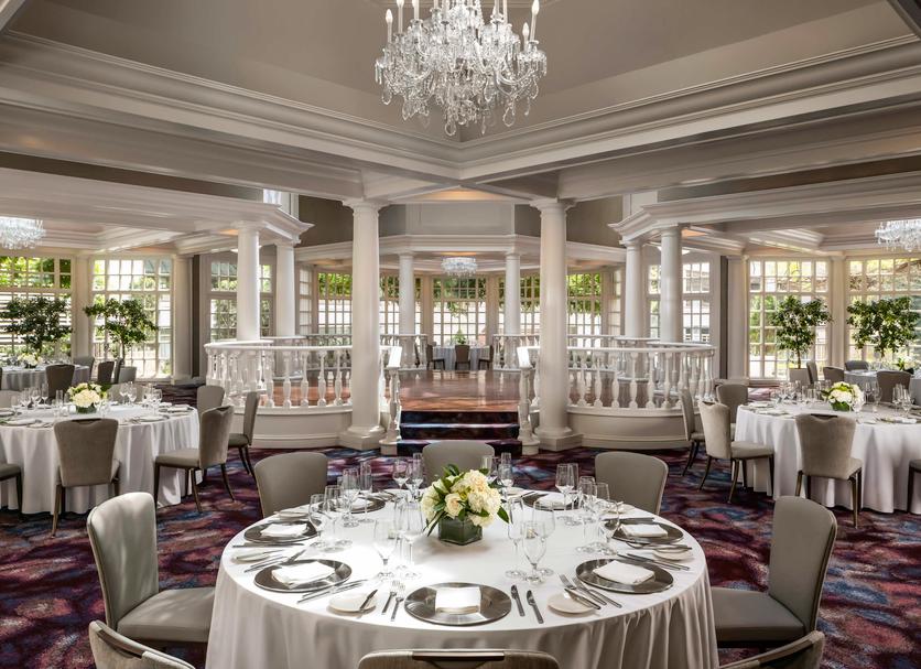 Banquet hall Photo