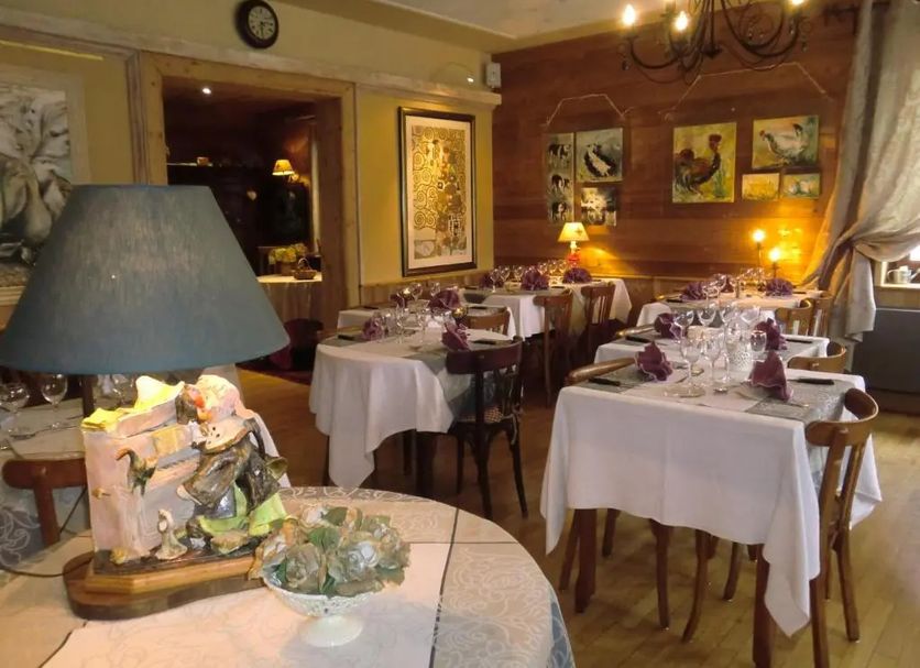Restaurant Photo