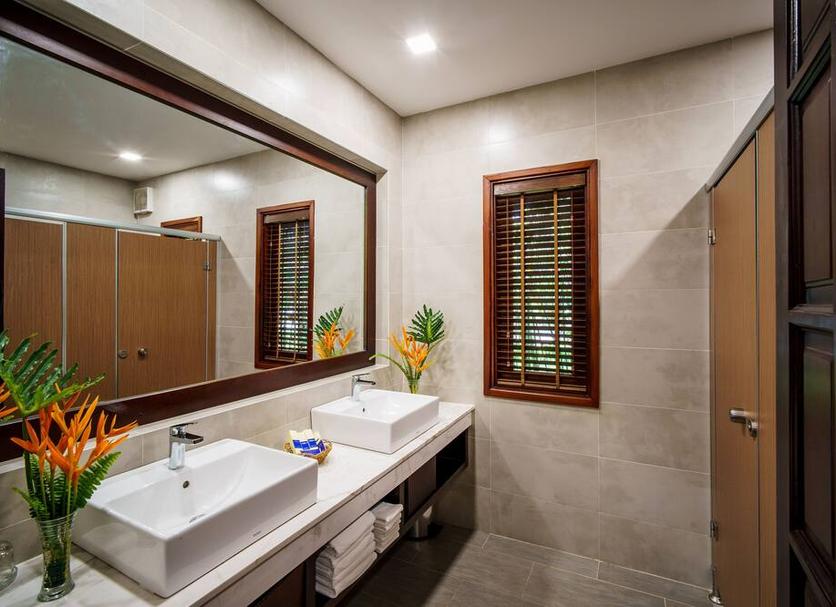 Bathroom Photo