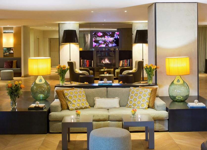 Lounge Photo