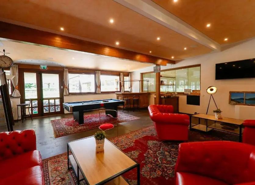 Lounge Photo