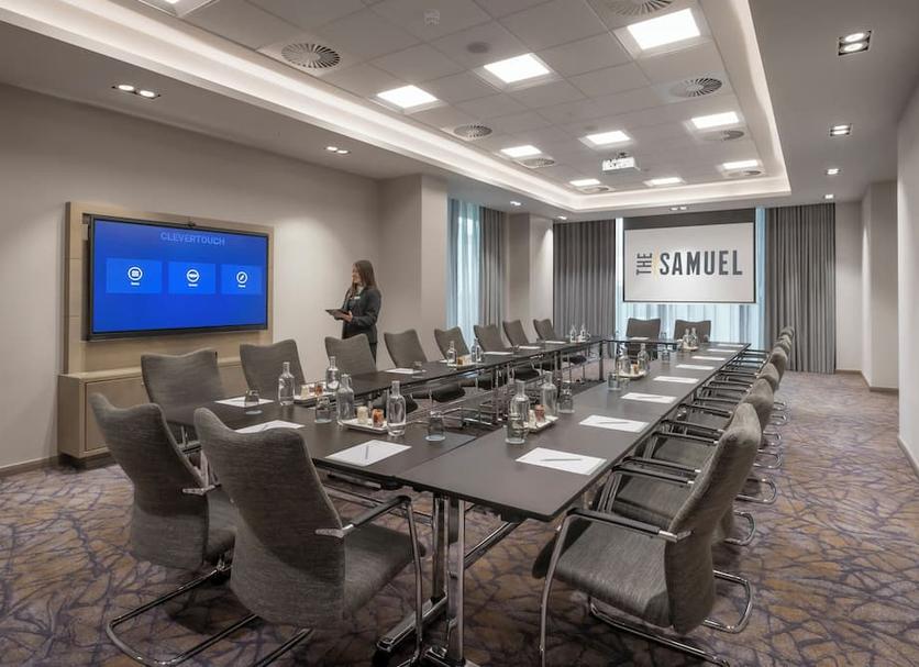 Conference room Photo