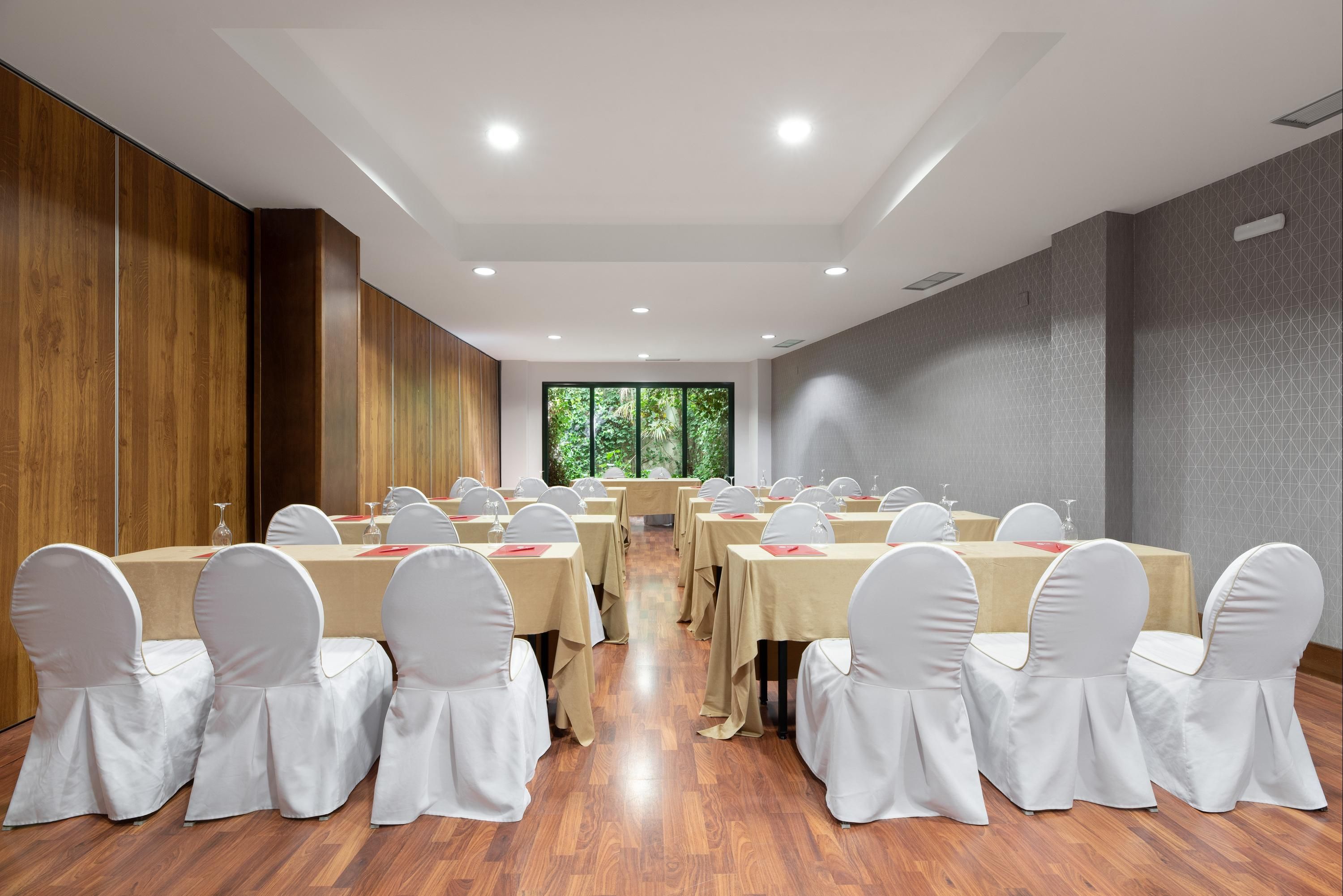 Banquet hall