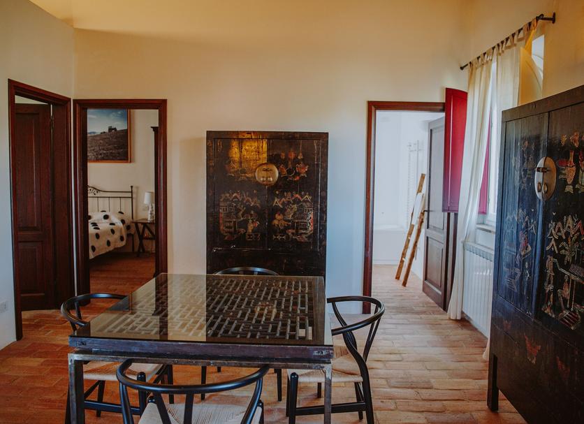 Dining room Photo