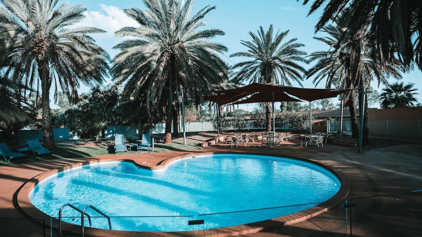 Seasons Hotel Newman