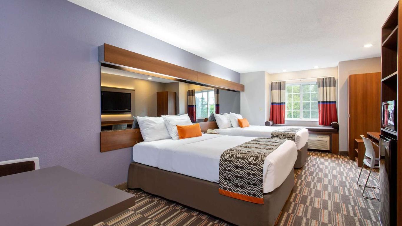 Microtel Inn & Suites by Wyndham Philadelphia Airport