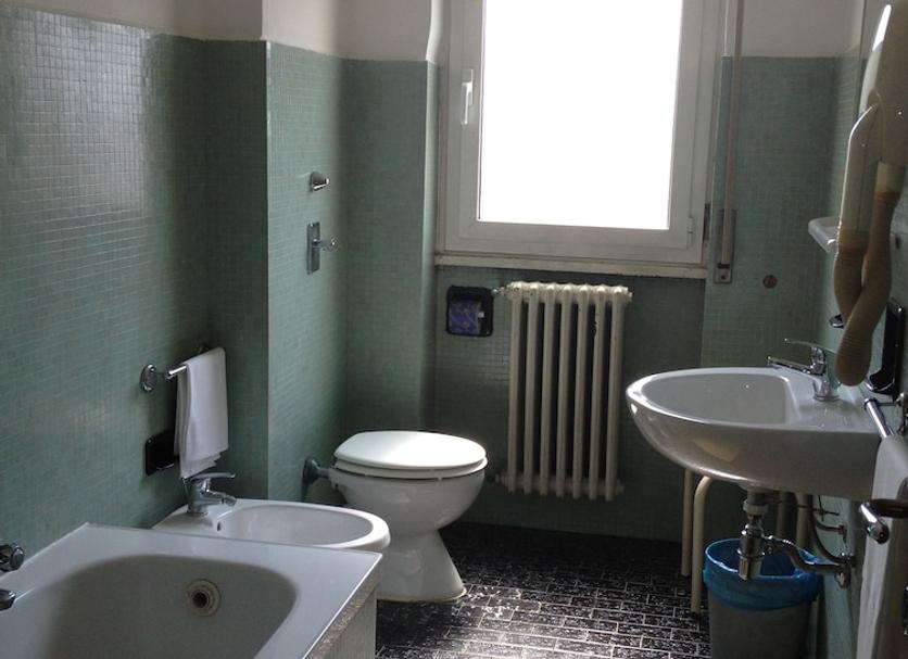 Bathroom Photo