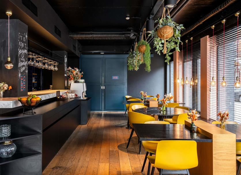 Restaurant Photo
