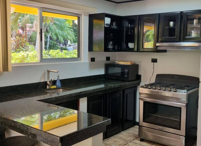 Kitchen Photo