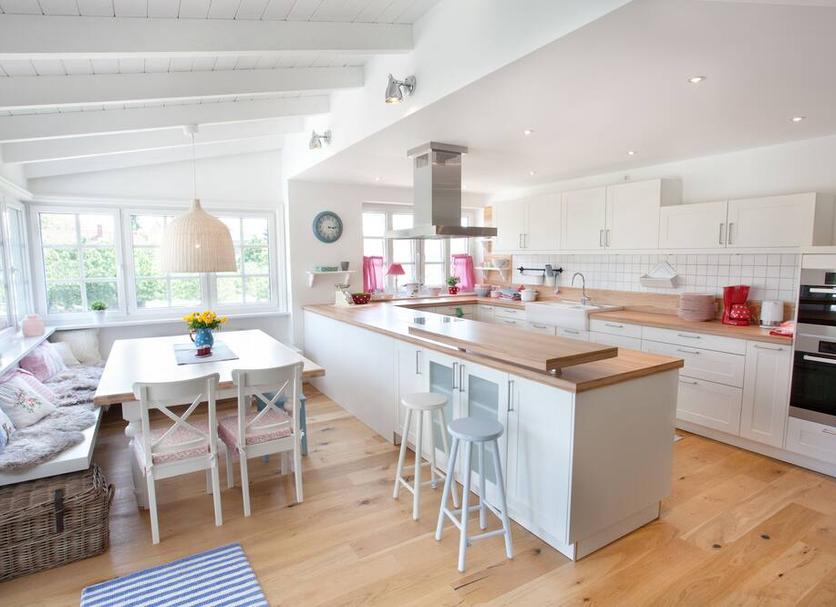 Kitchen Photo