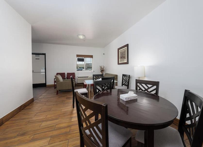 Dining room Photo