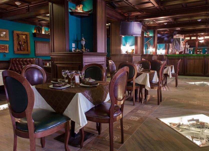 Restaurant Photo